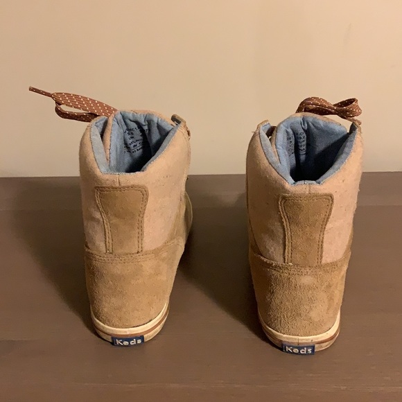 Keds Tan Suede High Top Wedge Sneakers - Women’s Size 8 - Picture 5 of 8